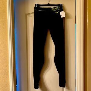 Size large Nike Pro workout leggings, NWT.